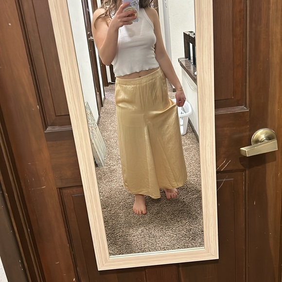 Gold TIBI skirt - Picture 2 of 3